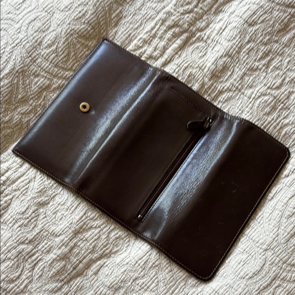 Vintage Coach Brown Leather Wallet - Picture 3 of 3